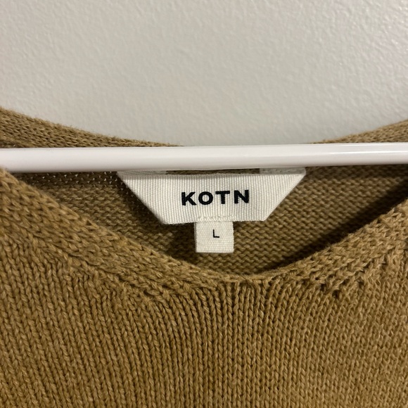 Kotn Oversized V-Neck Knit Sweater - Picture 4 of 5